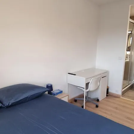 Avec Salle D'eau Privative Dans Partage * Tuluza