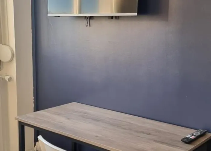 Avec Salle D'eau Privative Dans Partage * 툴루즈